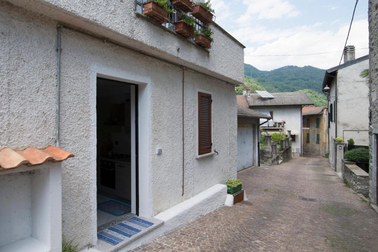 Casa Vacanze Linda Gera Lario Ngoại thất bức ảnh