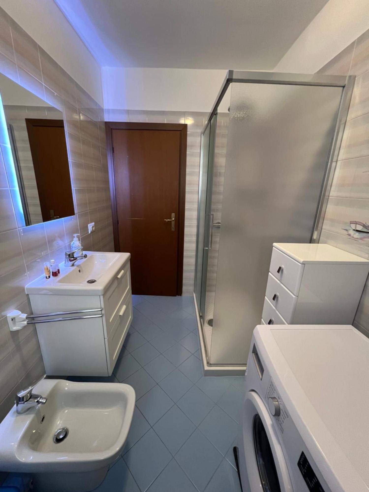 Casa Vacanze Linda Gera Lario Ngoại thất bức ảnh
